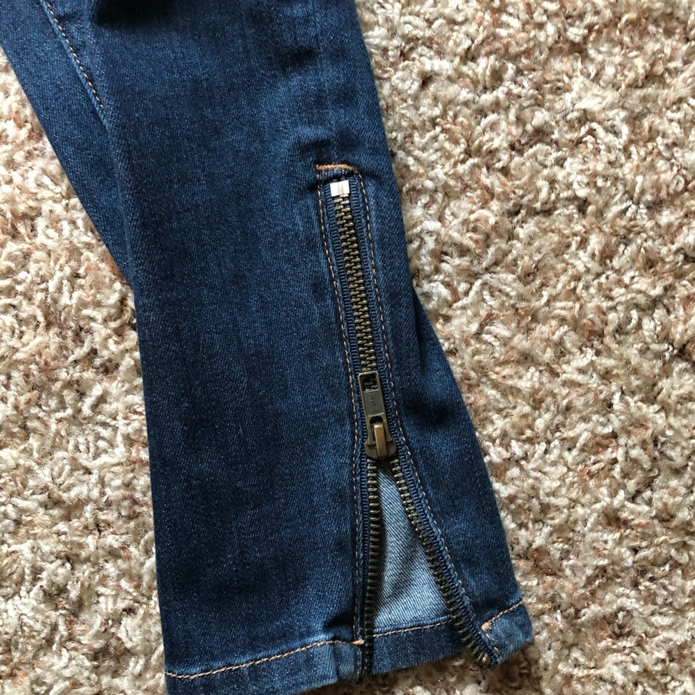 Current/Elliot Jeans - Picture 4 of 5